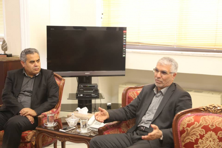 نشست  صمیمی دکتر جواد حاتمی معاون نظارت و سنجش دانشگاه جامع علمی کاربردی، با مهندس اسماعیل تبادار استاندار فارس