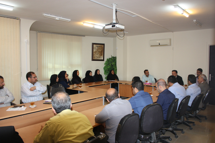 جلسه شورای اداری کارکنان دانشگاه جامع علمی کاربردی واحد فارس با آقای دکتر دانش منش
