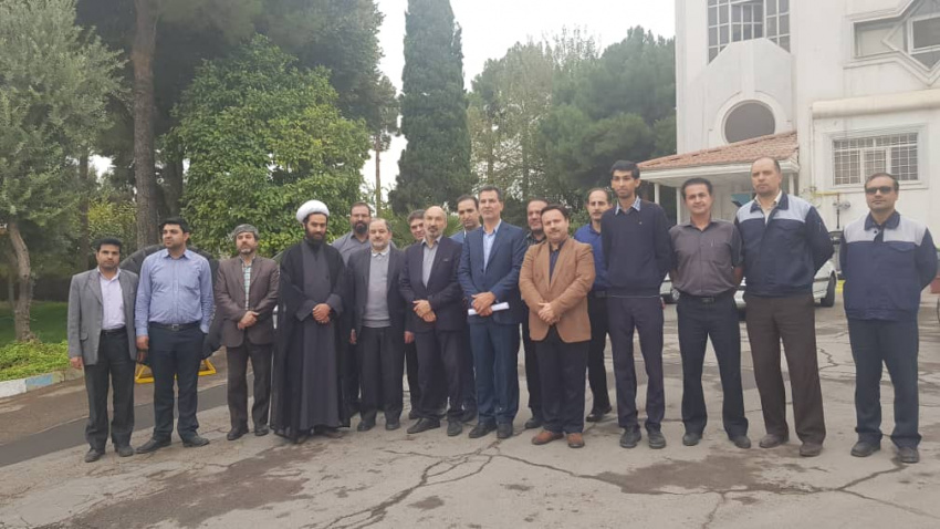 سفر دکتر امید ریاست عالیه دانشگاه جامع علمی کاربردی بهمراه معاونت محترم فرهنگی دانشجویی به شیراز سومین حرم اهل بیت (ع)