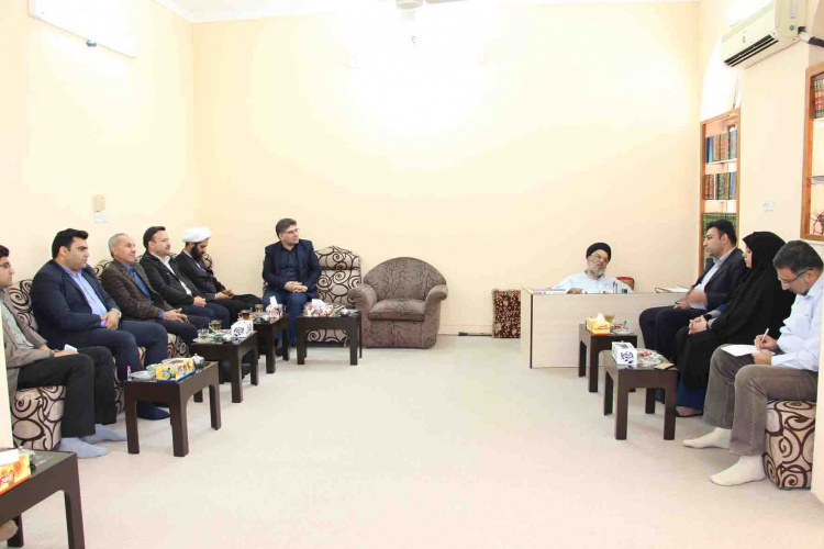 سرپرست دانشگاه جامع علمی کاربردی استان فارس و هیأت همراه از مرکز آموزش علمی کاربردی لارستان بازید نمودند.