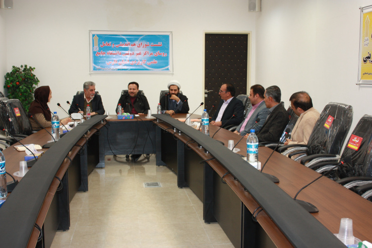 رئیس مرکز آموزش علمی کاربردی خانه کارگر شیراز به عنوان نماینده رؤسای مراکز آموزش علمی - کاربردی  غیر دولتی استان فارس انتخاب شد.