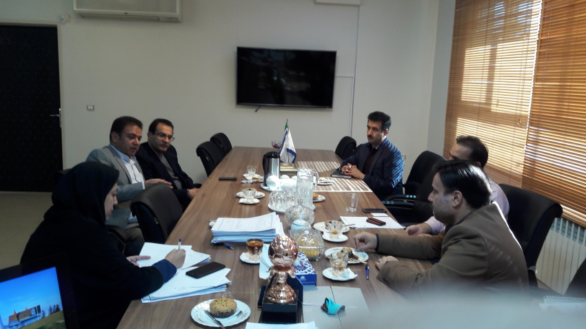 برگزاری نهمین جلسه شورای آموزشی و کمیسیون موارد خاص سال ۹۷