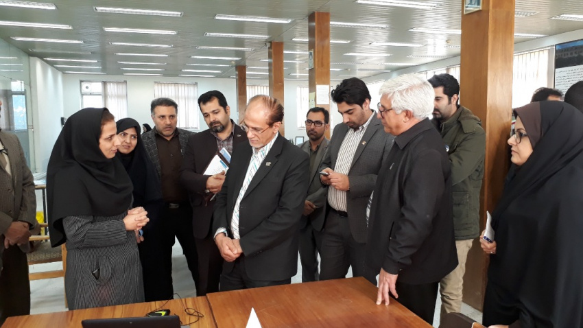 مدیر کل ارتباطات و فناوری اطلاعات استان فارس از مرکز رشد خوشه فناوریهای صنایع مخابراتی بازید کرد