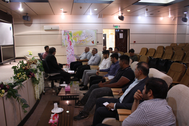 جلسه توجیهی و بدرقه کاروان ورزشی دانشجویان پسر اعزامی به مسابقات پنجمین المپیاد فرهنگی و ورزشی دانشگاه جامع علمی کاربردی