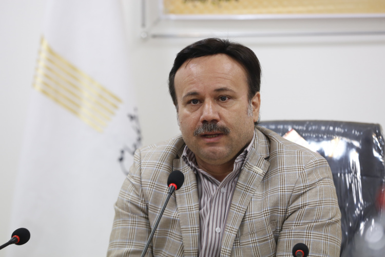 رئیس دانشگاه علمی کاربردی استان فارس با صدور پیامی، چهارم شهریور روز کارمند را به کارکنان دانشگاه جامع علمی کاربردی تبریک گفت