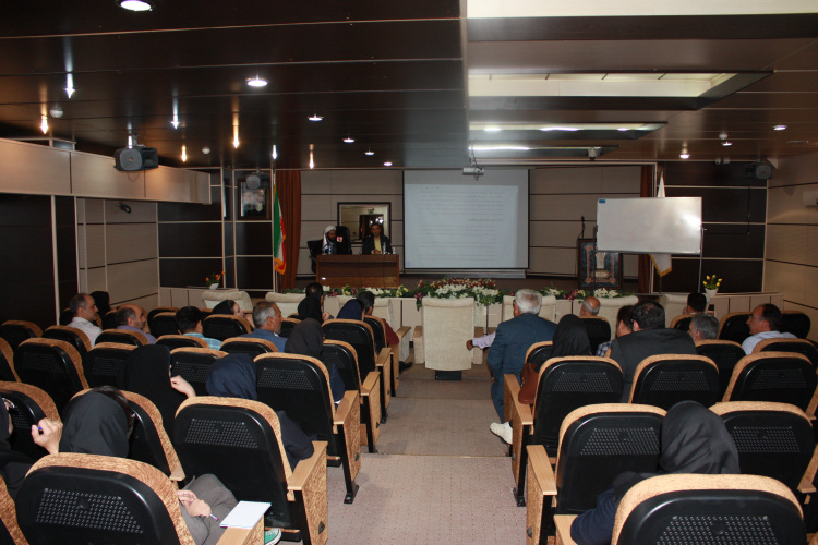 نشست هم اندیشی مسئولان فرهنگی و دانشجویی مراکز آموزش علمی کاربردی استان فارس برگزار شد