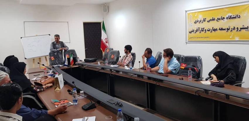 برگزاری کارگاه آموزشی تحلیل و بررسی رقبا، بازار و شناخت مشتریان