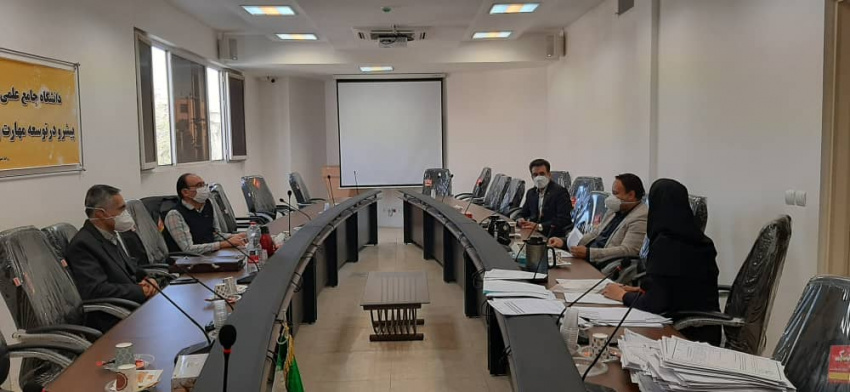 نهمین جلسه کمیسیون موارد خاص دانشگاه جامع علمی کاربردی واحد استان فارس برگزار شد