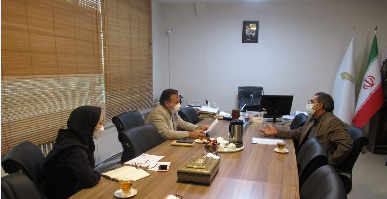 نشست مشترک رئیس دانشگاه جامع علمی کاربردی واحد استان فارس با مدیر آموزش ، پژوهش های توسعه و آینده نگری سازمان مدیریت و برنامه ریزی استان فارس