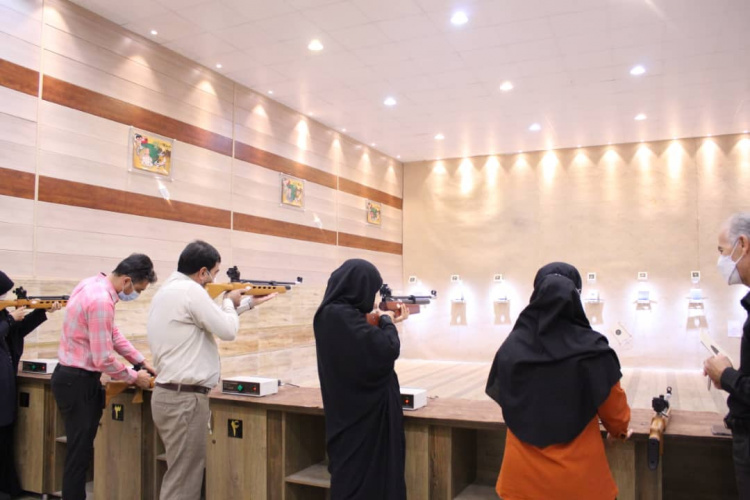 به مناسبت میلاد با سعادت حضرت امام حسن مجتبی علیه السلام مسابقه تیراندازی به میزبانی مرکز آموزش علمی کاربردی فرماندهی انتظامی استان فارس برگزار شد