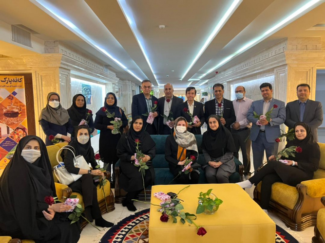گرامی داشت روز استاد و تقدیر از مدرسان مرکز آموزش علمی کاربردی سلامت دهکده سبز