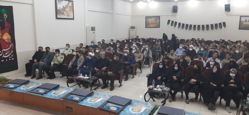 استادان و دانشجویان با الگوگیری از شهدا به دشمن اجازه تهاجم فرهنگی ندهند