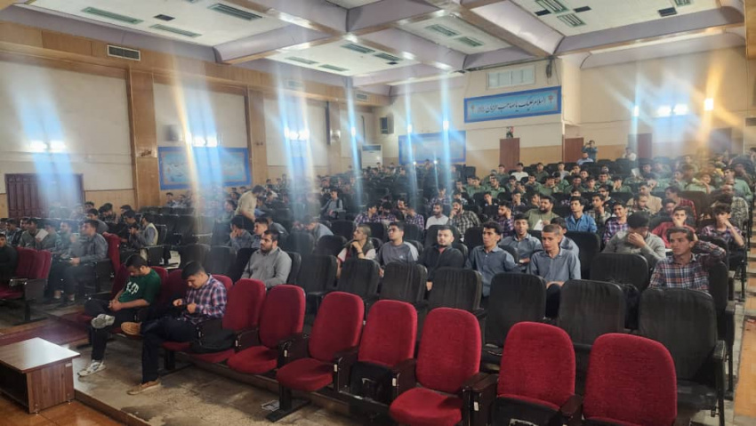 برگزاری همایش آشنایی دانش آموزان شیرازی با نظام آموزش مهارتی دانشگاه جامع علمی کاربردی