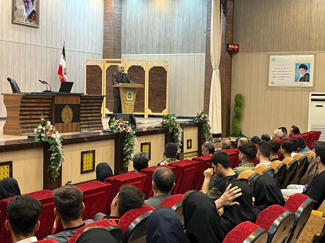 برگزاری جلسه توجیهی ویژه دانشجویان جدید الورود در مرکز آموزش علمی کاربردی پیاده نزاجا